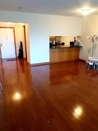 Image 7 - Shear Madness Salon, 81 Park Avenue, Hoboken, NJ 07030, USA - House for rent