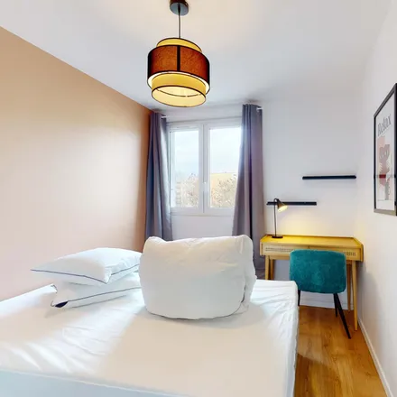 Rent this 4 bed room on Hôtel de ville in Place de l'Hôtel de Ville, 13626 Aix-en-Provence