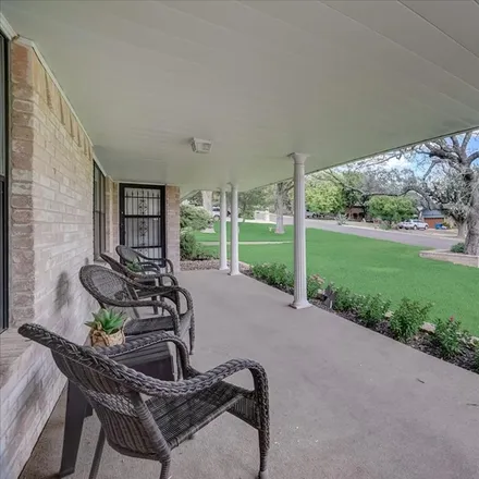 Image 7 - 410 Crest Ridge Drive, Kerrville, TX 78028, USA - House for sale