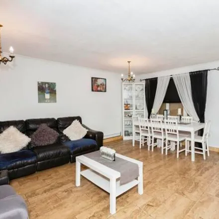 Buy this 3 bed townhouse on Exning Road in London, E16 4ND
