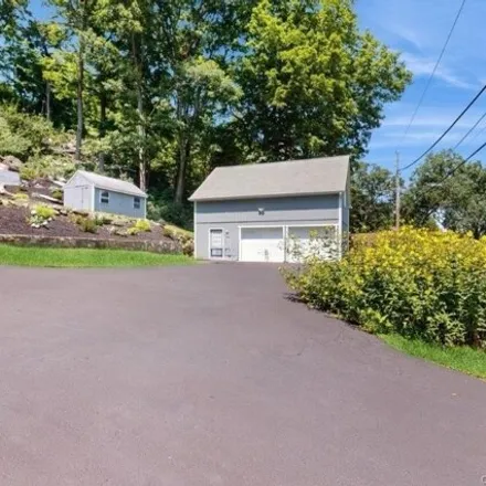 Image 3 - 45 Ellen Ave, Mahopac, New York, 10541 - House for sale