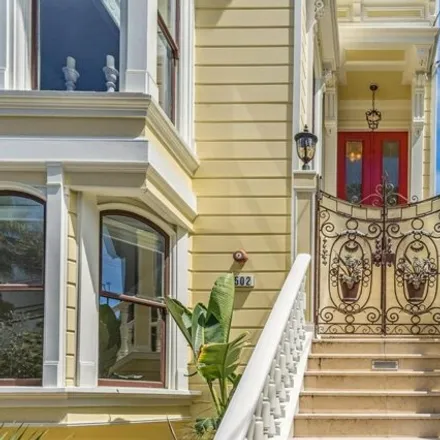 Image 2 - 2502 Leavenworth Street, San Francisco, CA 90214, USA - House for sale