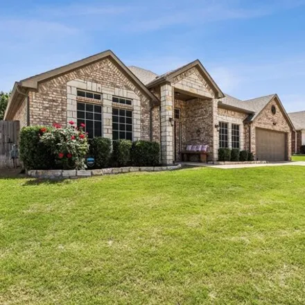 Image 3 - 2973 Lakeview Circle, Burleson, TX 76028, USA - House for sale