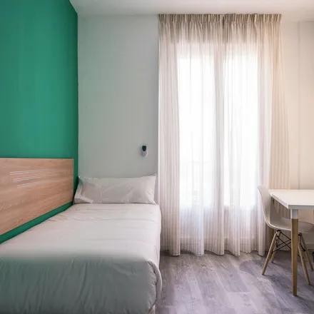 Image 8 - Doce, Calle de las Hileras, 12, 28013 Madrid, Spain - Apartment for rent