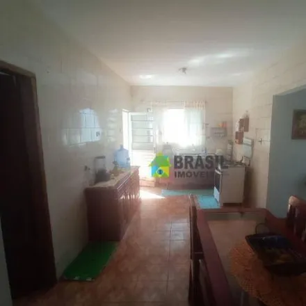 Buy this 2 bed house on Avenida Hercules Frison in Região Urbana Homogênea XII, Poços de Caldas - MG