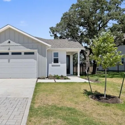 Rent this 3 bed house on Mesquite Valley Road in Georgetown, TX