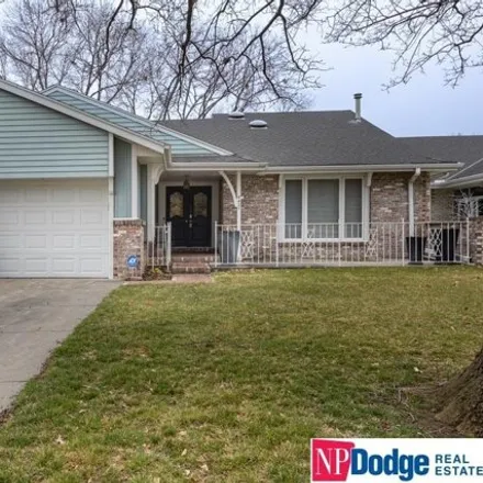 Buy this 3 bed townhouse on 4499 Ridgeview Drive in Lincoln, NE 68516