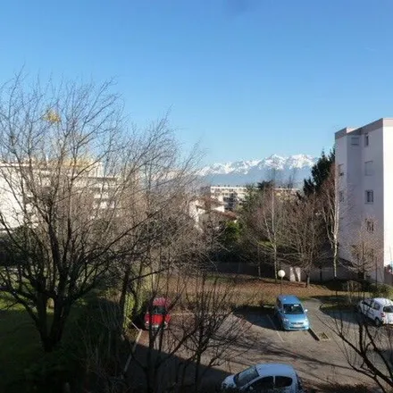 Rent this 1 bed apartment on 11 Rue Lafontaine in 38170 Seyssinet-Pariset, France
