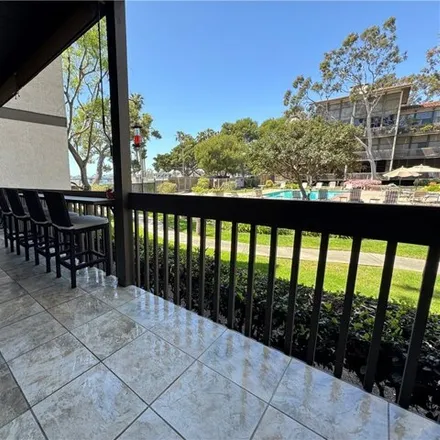 Image 3 - 6961 Marina Pacifica Drive, Long Beach, CA 90803, USA - Condo for sale