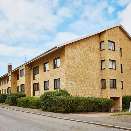 Rent this 2 bed apartment on Åldermannagatan in 291 41 Kristianstad, Sweden