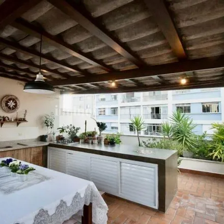 Buy this 2 bed apartment on Rua Major Sertório 661 in Higienópolis, São Paulo - SP