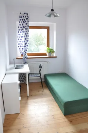 Rent this 6 bed room on Wieczorna 25 in 53-026 Wrocław, Poland