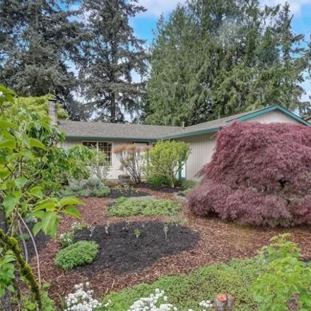 Buy this 3 bed house on 4107 Southeast 101st Avenue in Portland, OR 97266