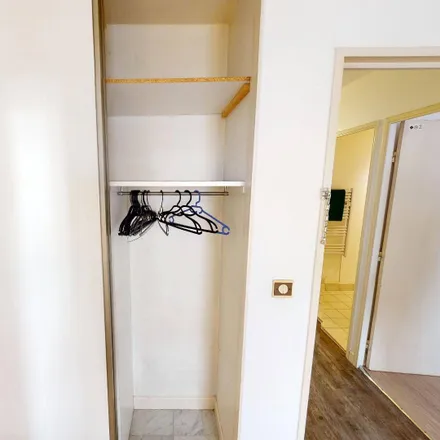 Image 2 - 7 rue Cavenne - Room for rent