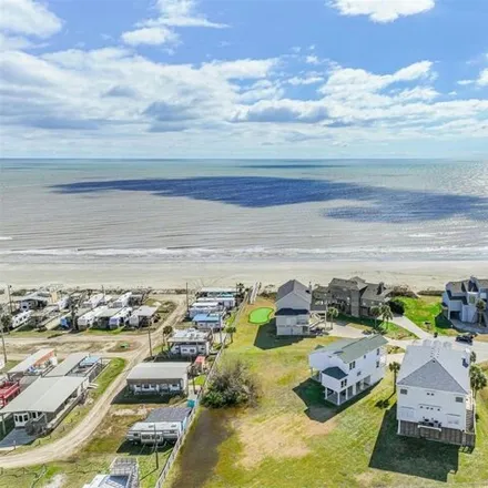 Image 2 - Texas Campgrounds Club, 18100 San Luis Pass Road, Galveston, TX 77554, USA - House for sale