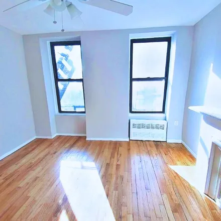 Rent this 1 bed apartment on 219 East 28th Street in New York, NY 10016