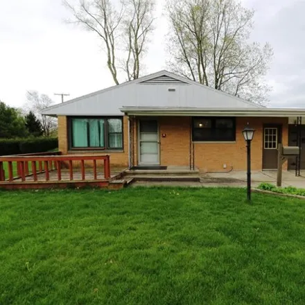 Image 1 - 2693 Riverview Place, East Lake Estates, Elkhart, IN 46516, USA - House for sale
