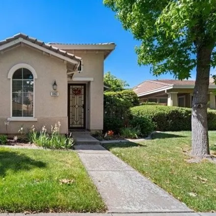 Buy this 3 bed house on 3063 Brunnet Lane in Sacramento, CA 95833