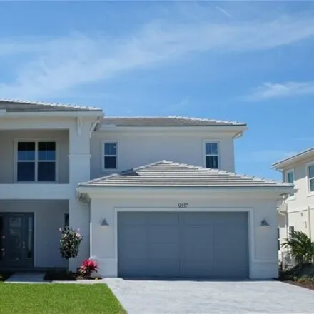 Buy this 5 bed house on 9337 Crestview Cir in Palm Beach Gardens, Florida
