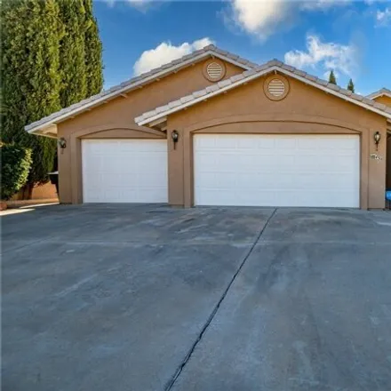 Buy this 3 bed house on Greenway Drive in Kingman, AZ 86402