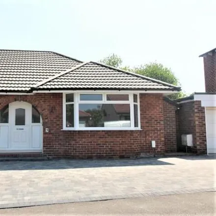 Rent this 2 bed house on Aysgarth Avenue in Gatley, SK8 1QP