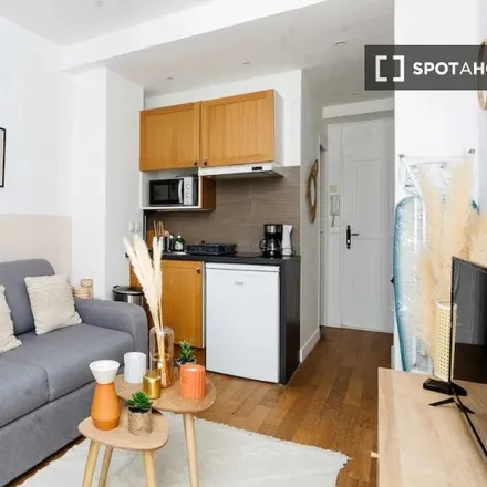 Rent this studio apartment on 8 Rue de Londres in 75009 Paris, France