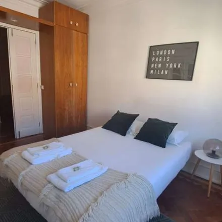 Rent this 7 bed apartment on Igreja Universal do Reino de Deus in Rua Quirino da Fonseca, 1000-047 Lisbon