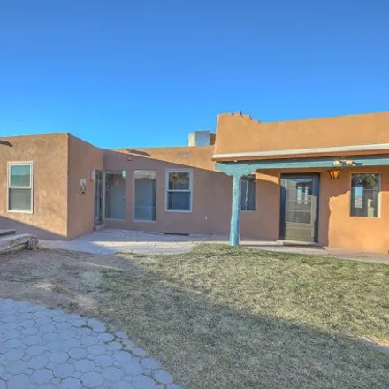 Image 5 - 3617 Love Road Southwest, Bernalillo County, NM 87121, USA - House for sale