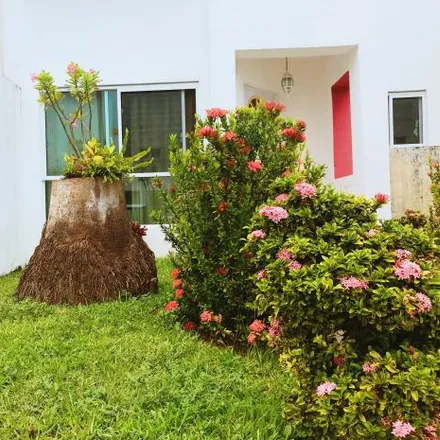 Rent this 3 bed house on Calle Tikal in 77507 Cancún, ROO