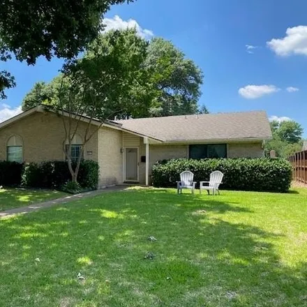 Rent this 3 bed house on 2019 Fairmeadow Drive in Richardson, TX 75080