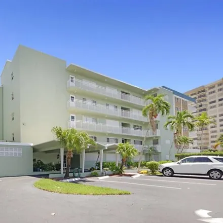 Buy this 1 bed condo on South Ocean Boulevard in Lauderdale-by-the-Sea, Broward County