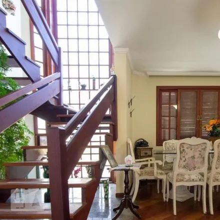 Rent this 4 bed house on Rua Adolfo Gonçalves de Aguiar in Itacorubi, Florianópolis - SC