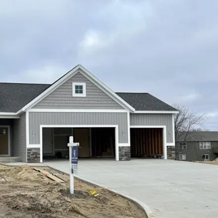 Buy this 4 bed house on 9556 Townline Court in Zeeland Charter Township, MI 49464