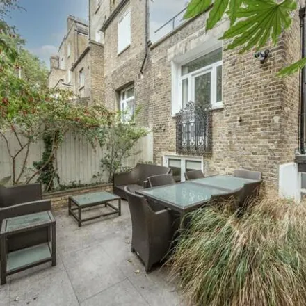 Image 5 - Nevern Mansions, 44 Warwick Road, London, SW5 9UB, United Kingdom - Apartment for sale