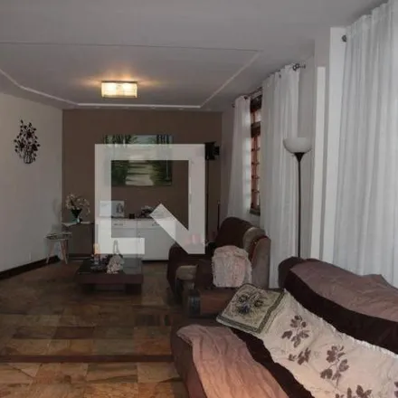 Rent this 6 bed house on Rua Honorina Esteves Giannetti in Itapoã, Belo Horizonte - MG
