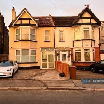 Image 6 - Unique Support Services, 115 Stafford Road, London, SM6 9BN, United Kingdom - House for rent