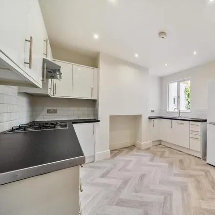 Rent this 4 bed apartment on 17 College Approach in London, SE10 9HY