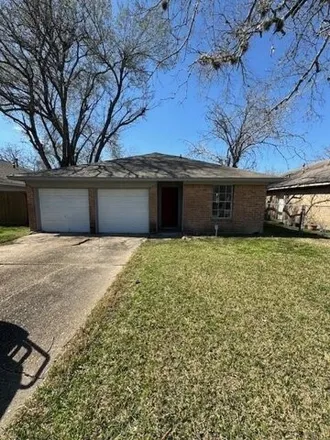 Rent this 3 bed house on 628 South 6th Street in La Porte, TX 77571