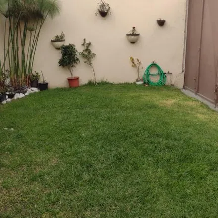 Rent this 2 bed house on Calle Alfredo del Mazo Vélez 504 in 50140 Toluca, MEX