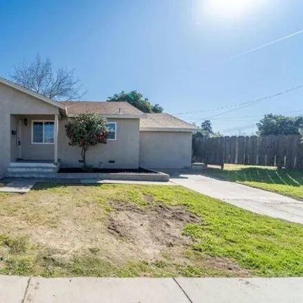 Buy this 2 bed house on 1750 E Street in Livingston, CA 95334