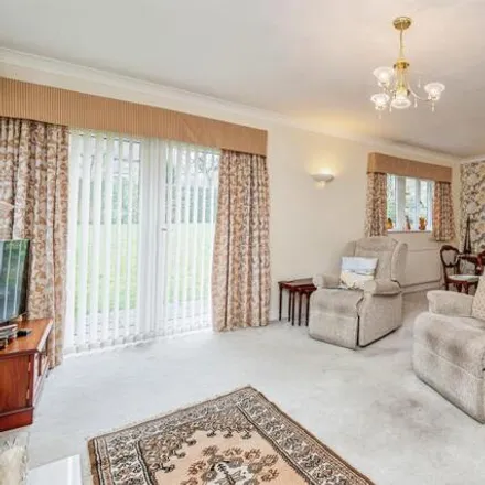 Image 3 - 35 Claremont Gardens, Farsley, LS28 5BF, United Kingdom - House for sale