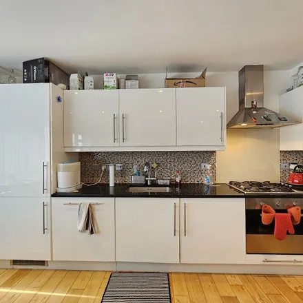 Image 2 - Cresta House, Swiss Terrace, London, NW6 4RR, United Kingdom - Apartment for rent