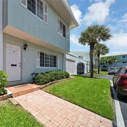 Rent this 3 bed house on 5517 North Ocean Boulevard in Lauderdale-by-the-Sea, Broward County