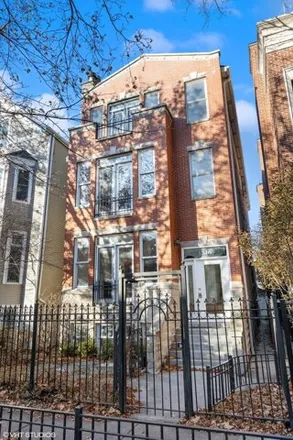 Rent this 3 bed condo on 1316 West Melrose Street in Chicago, IL 60657
