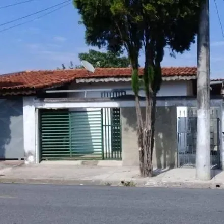Buy this 2 bed house on Rua Narizinho in Jardim Gurilândia, Taubaté - SP