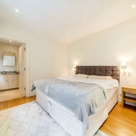 Rent this 1 bed apartment on Tiffany & Company in 25 Old Bond Street, London