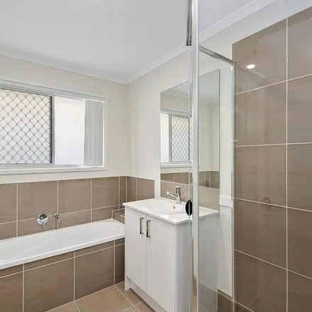 Image 5 - Weyba Street, Morayfield QLD 4506, Australia - Apartment for rent