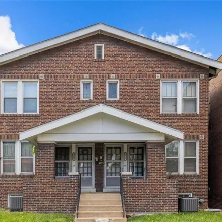 Buy this 4 bed house on 184 Davis Street in St. Louis, MO 63111