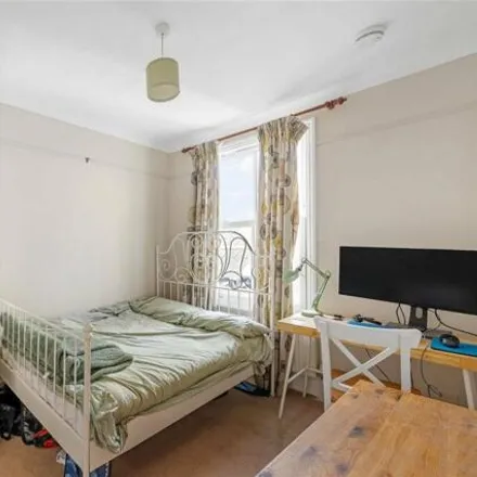 Image 6 - 17 Bedford Road, London, SW4 7SH, United Kingdom - Apartment for sale