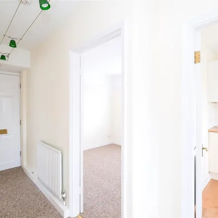 Rent this 2 bed apartment on High Road in Loughton, IG10 4LT